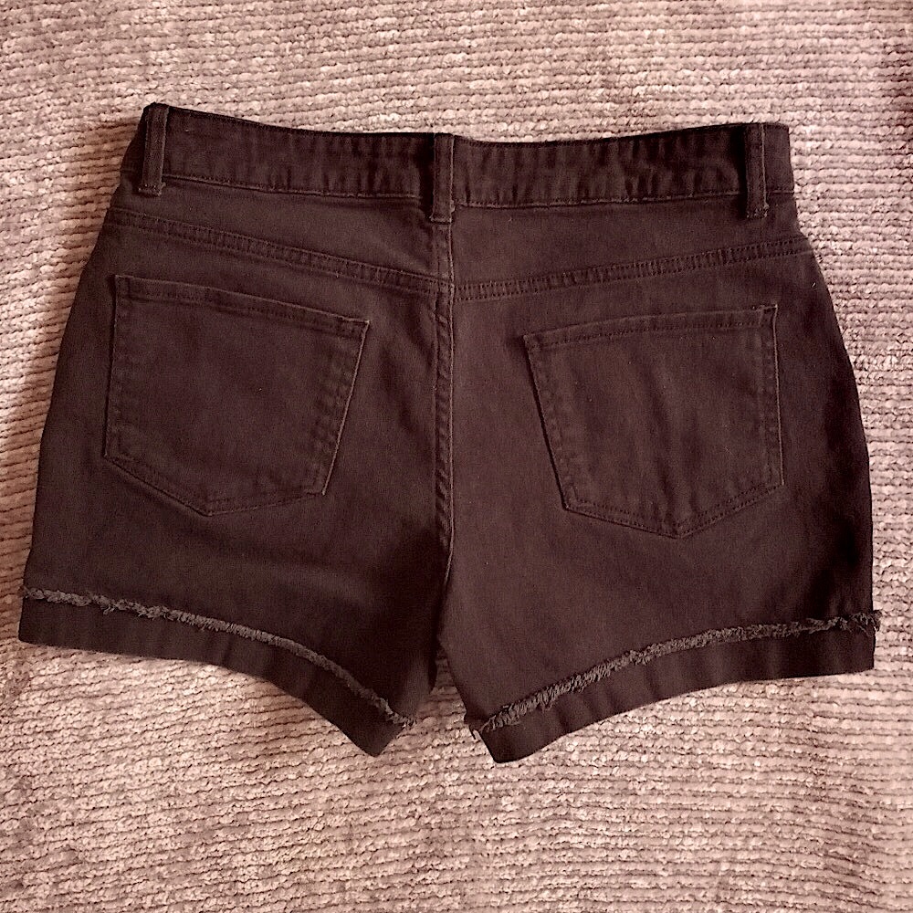 Sold Black Jean Shorts Size 10 - Picture 5 of 5